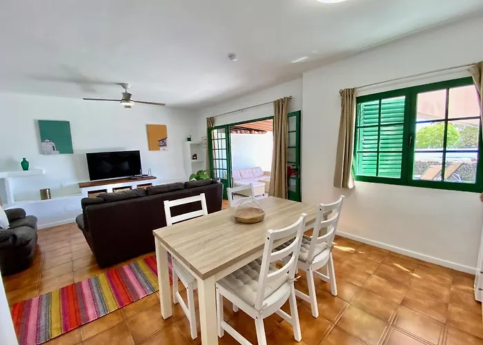 Terracitas 3 Hiru , Coqueto Bungalow Con Ac , Terraza Y Piscina Comunitaria